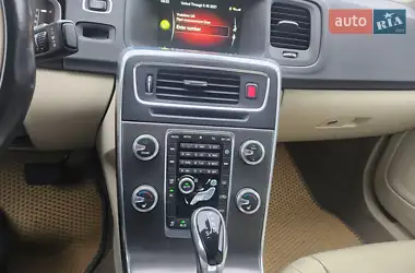 Volvo S60 2015