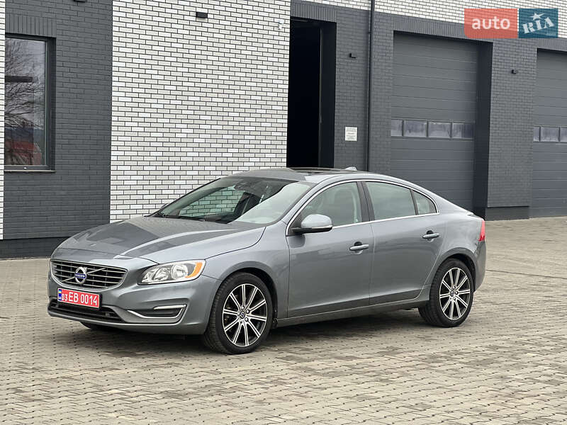 Седан Volvo S60 2016 в Луцке