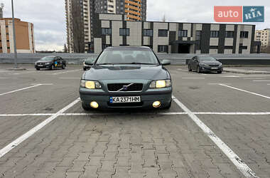 Седан Volvo S60 2001 в Киеве