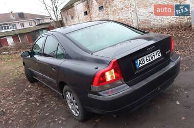 Седан Volvo S60 2001 в 