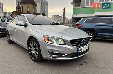 Седан Volvo S60 2014 в 