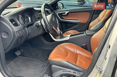 Седан Volvo S60 2014 в 