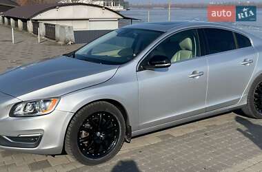 Volvo S60 2015
