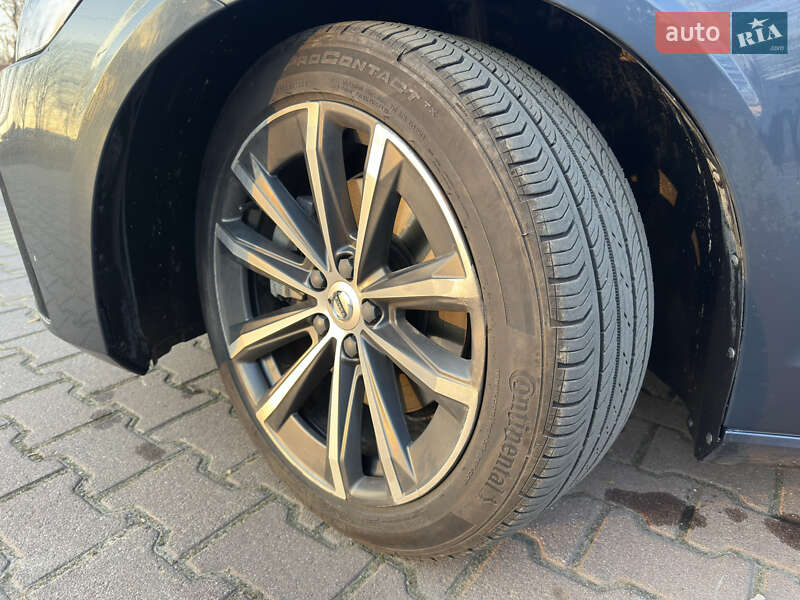 Седан Volvo S60 2021 в Полтаве