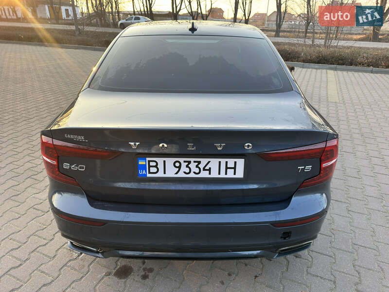 Седан Volvo S60 2021 в Полтаве