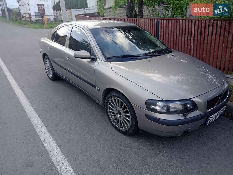 Седан Volvo S60 2003 в Старом Самборе