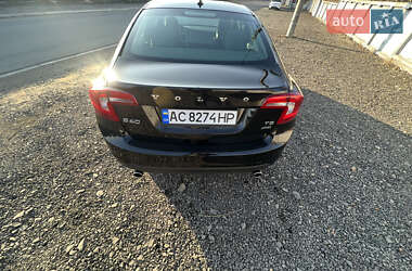 Седан Volvo S60 2012 в 