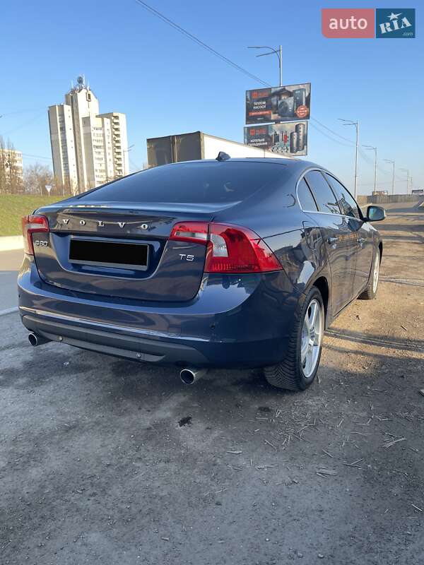 Седан Volvo S60 2012 в Киеве