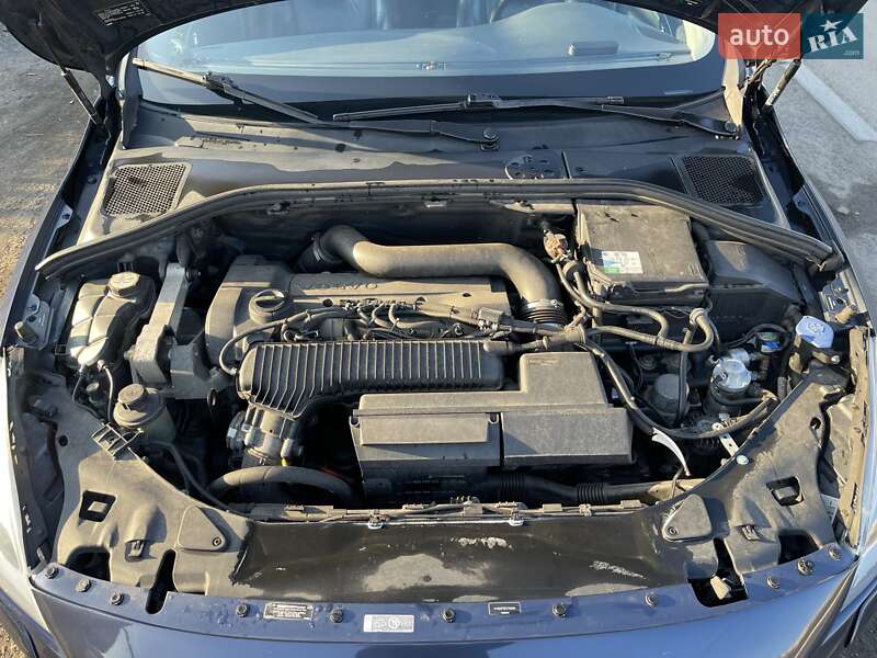 Седан Volvo S60 2012 в Киеве