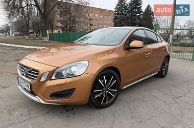 Седан Volvo S60 2013 в Києві