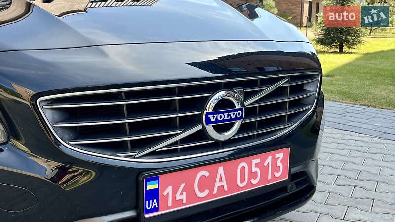 Седан Volvo S60 2016 в Ивано-Франковске