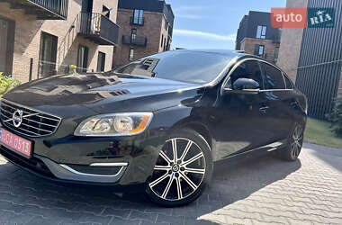 Седан Volvo S60 2016 в 