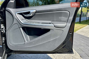 Седан Volvo S60 2016 в 