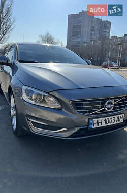 Седан Volvo S60 2016 в Одессе