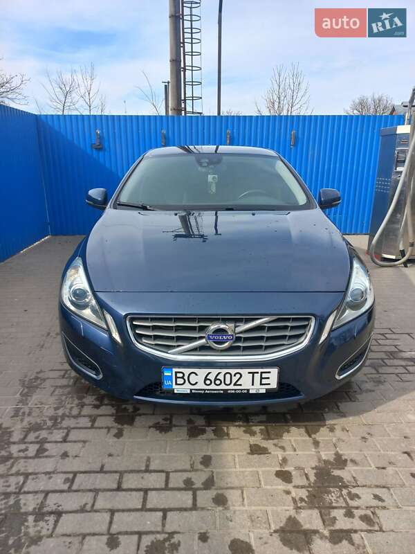 Седан Volvo S60 2010 в 