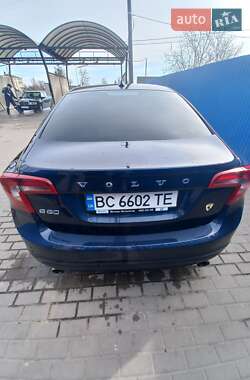 Седан Volvo S60 2010 в 