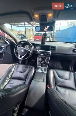 Седан Volvo S60 2010 в 