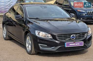 Седан Volvo S60 2015 в Києві