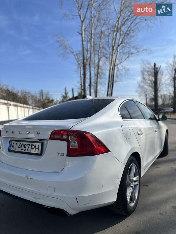 Седан Volvo S60 2013 в Білій Церкві