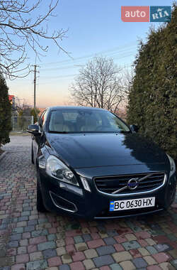 Volvo S60 2011