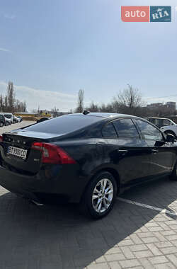 Седан Volvo S60 2011 в 