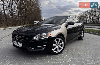 Седан Volvo S60 2015 в 
