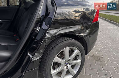 Седан Volvo S60 2015 в 