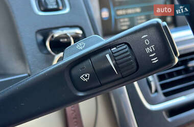 Седан Volvo S60 2013 в 