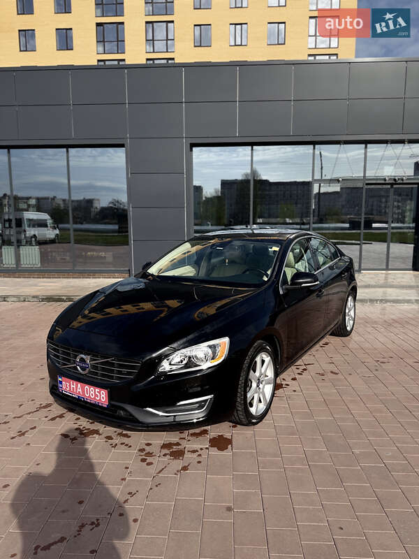 Седан Volvo S60 2016 в Нетешине