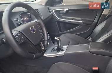 Седан Volvo S60 2017 в 