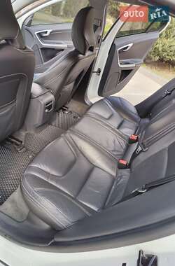 Седан Volvo S60 2011 в 