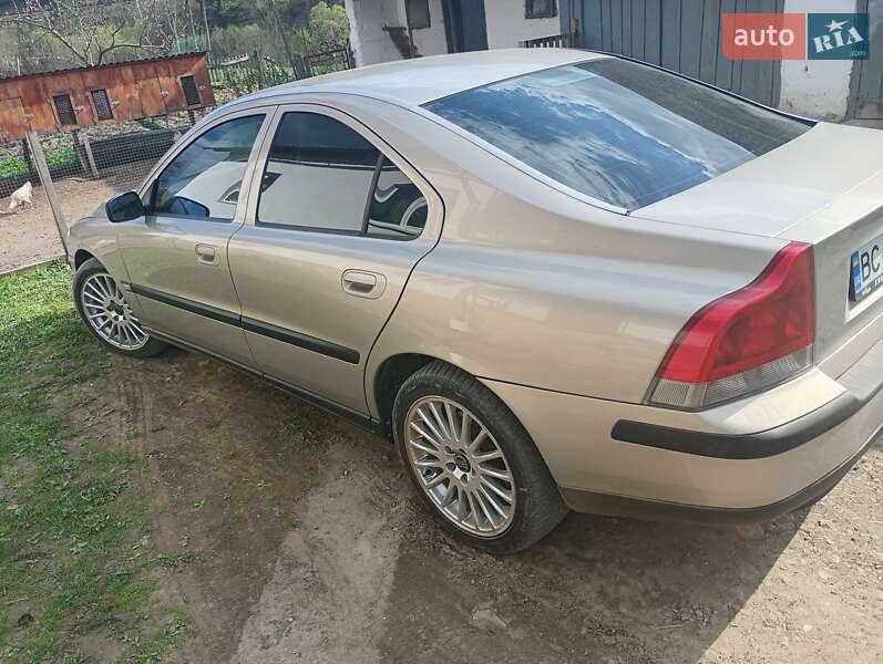 Седан Volvo S60 2003 в Старом Самборе