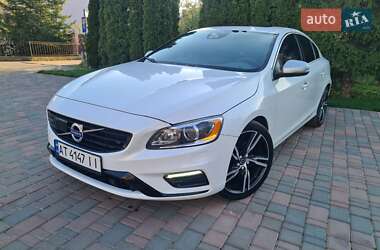 Седан Volvo S60 2015 в 