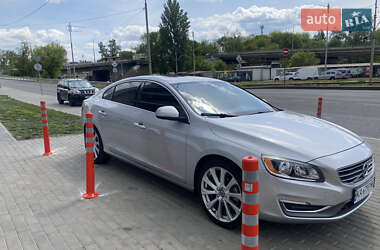 Седан Volvo S60 2016 в 
