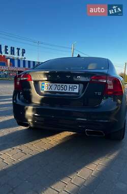 Седан Volvo S60 2016 в 