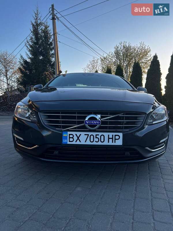 Седан Volvo S60 2016 в Шепетовке