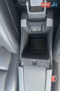 Седан Volvo S60 2015 в 