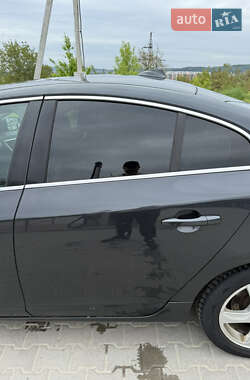 Седан Volvo S60 2012 в 