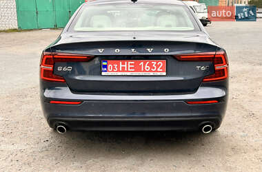 Седан Volvo S60 2019 в 