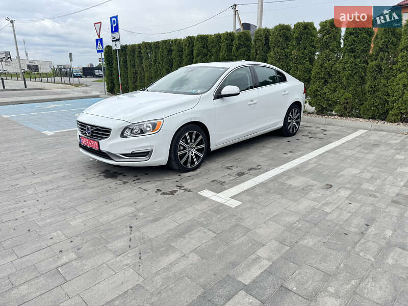 Седан Volvo S60 2017 в 