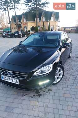 Седан Volvo S60 2016 в Хмельницком