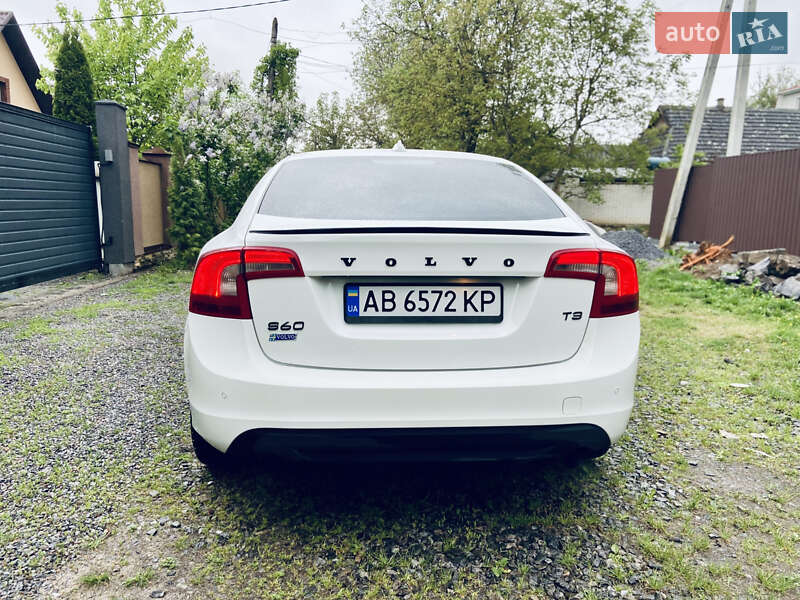 Седан Volvo S60 2011 в Виннице