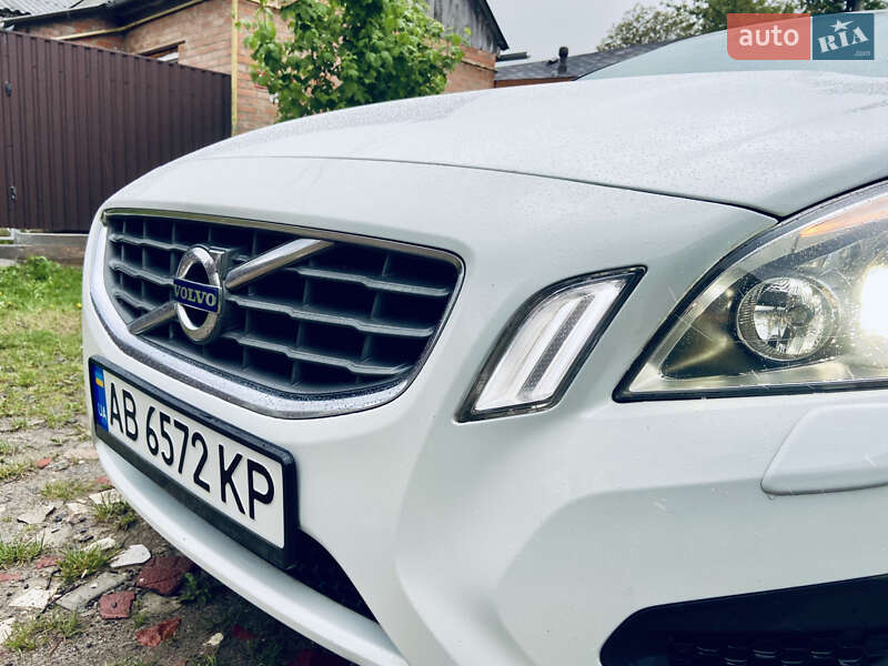 Седан Volvo S60 2011 в Виннице