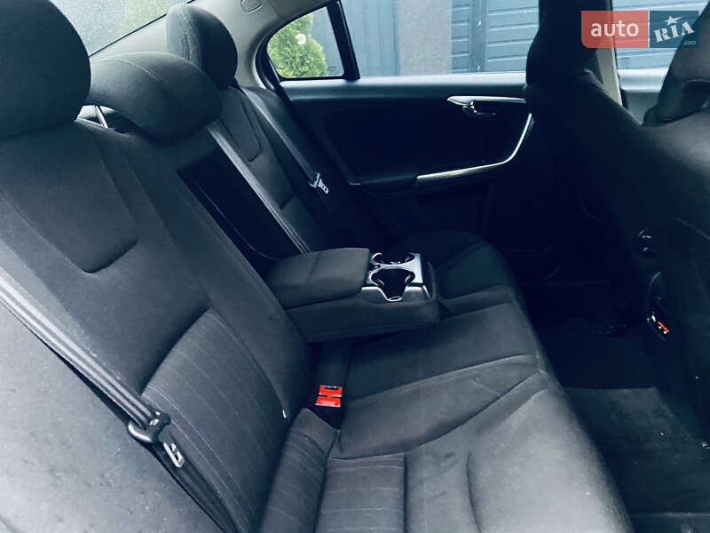 Седан Volvo S60 2011 в Виннице