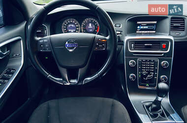 Седан Volvo S60 2011 в 