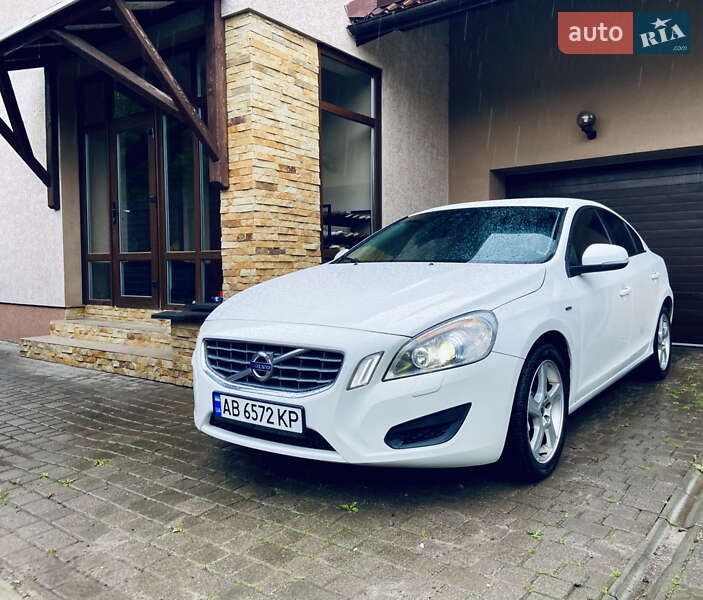 Седан Volvo S60 2011 в Виннице