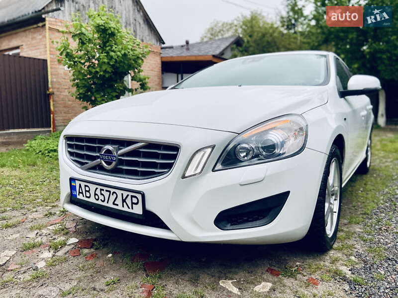 Седан Volvo S60 2011 в Виннице
