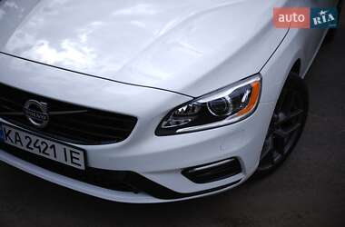 Седан Volvo S60 2016 в 