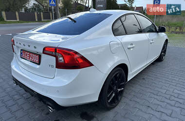 Седан Volvo S60 2017 в 
