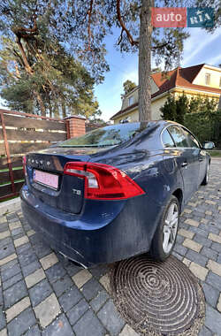 Седан Volvo S60 2014 в 